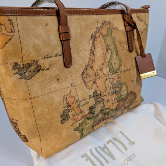 Alviero Martini 1A Classe Geo Classic World Map Zip-Top Tote Bag - Picture 12 of 13